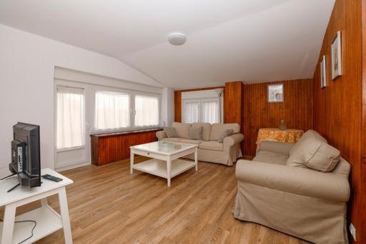 Precioso Y Espacioso Piso Ideal Para Familias. El Burgo De Osma Luaran gambar